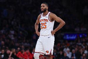效率很高！布里奇斯13投8中&三分6中4砍下20分6板6助1断