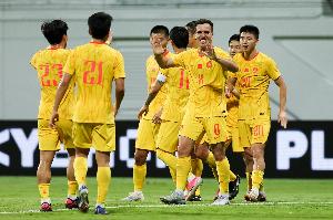 足球报：国足主场战泰国需找回正常比赛节奏，压迫是重要的选项